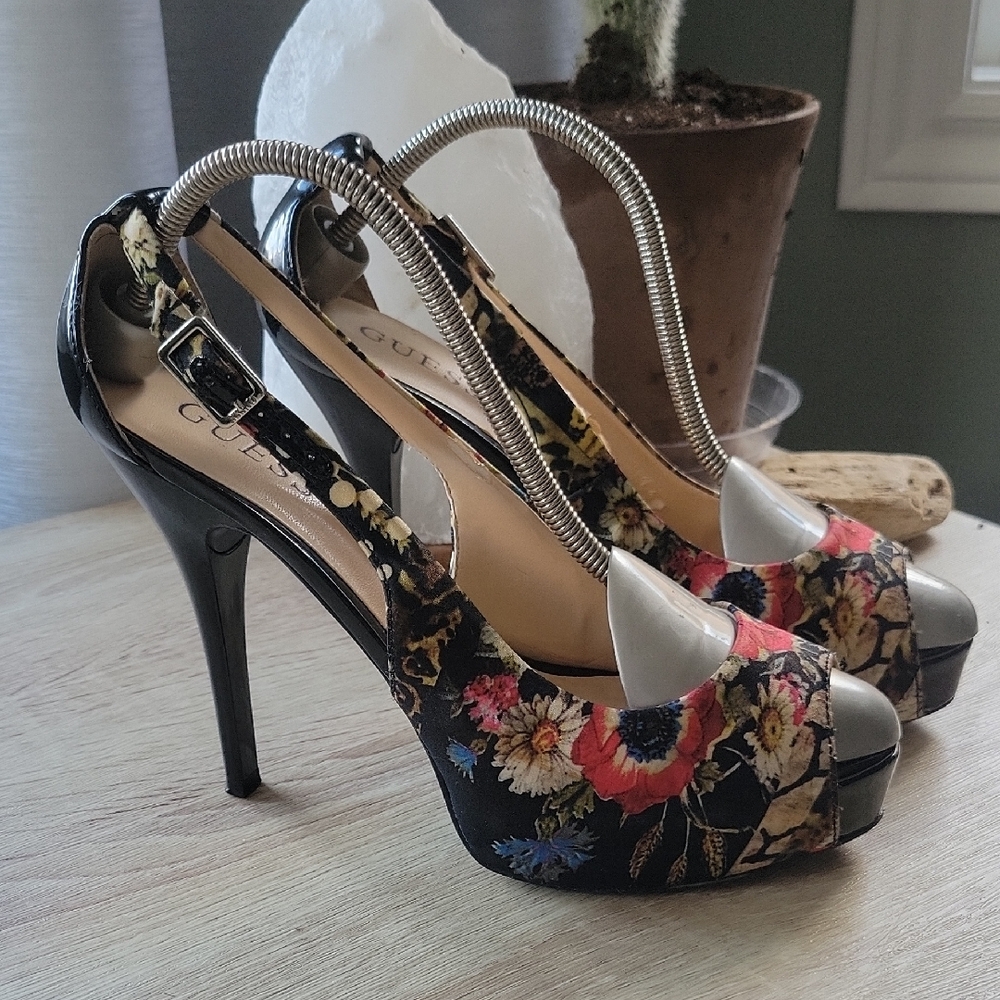 Guess Floral Peep Toe Platform Stilletos